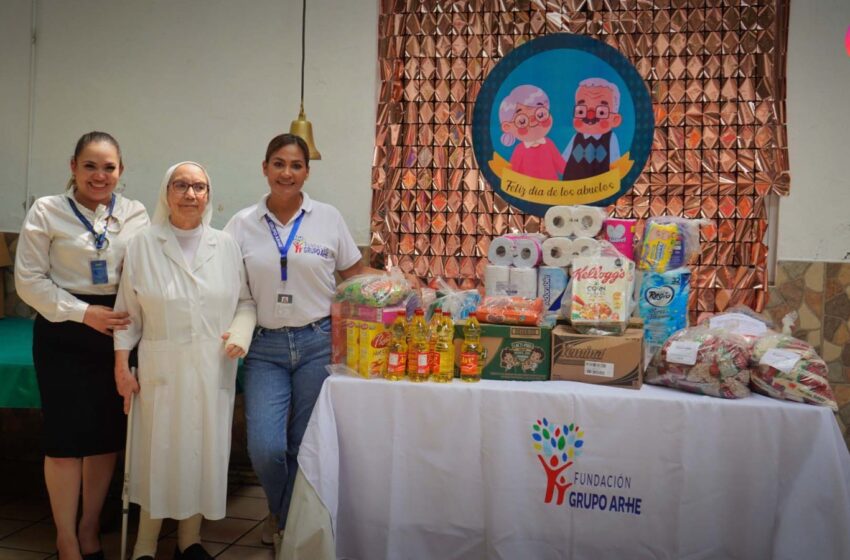  Lo prometido es deuda… Fundación Grupo ARHE lleva despensas a los abuelitos