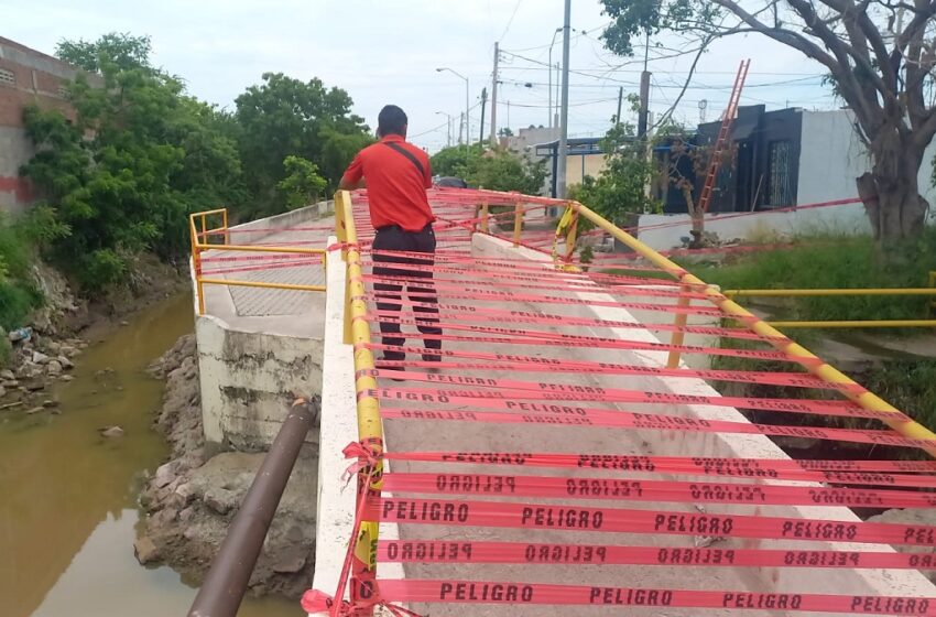  Protección Civil en Mazatlán delimita zona de peligro en Fuentes del Valle, reconstruirán el puente