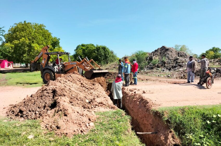  Atienden problema de inundaciones en la comunidad de Yacochito, en Salvador Alvarado