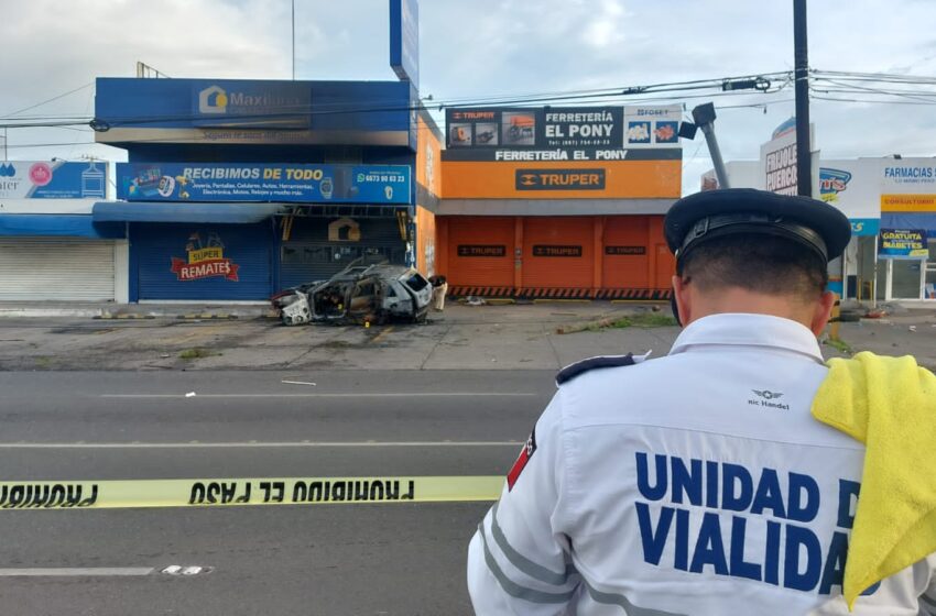  Dos personas fallecen calcinadas en choque en Culiacán
