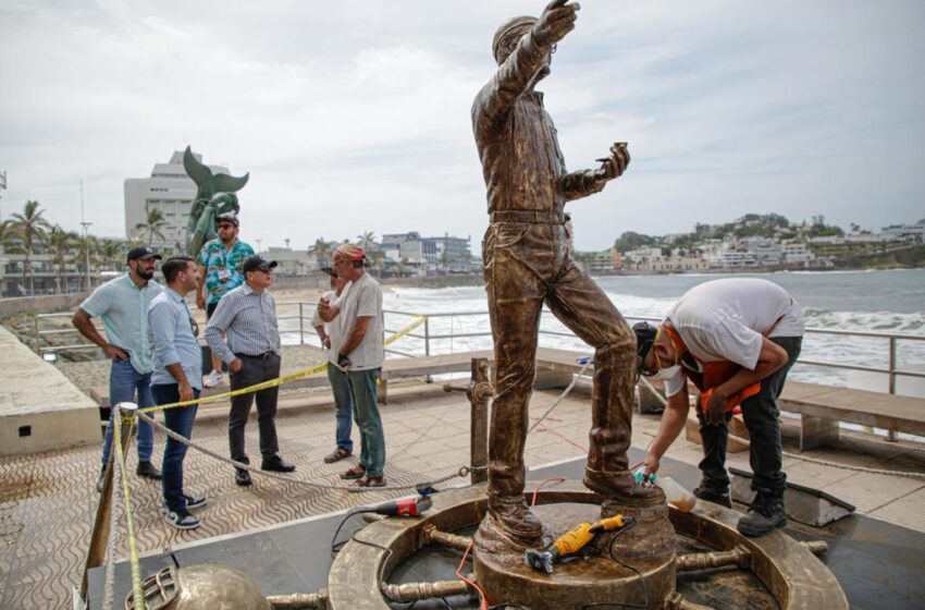  Constata Édgar González avance en rehabilitación de monumentos en la zona costera