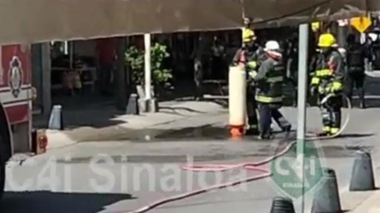  Cierran vialidades cerca del ayuntamiento de Culiacán por fuga de gas