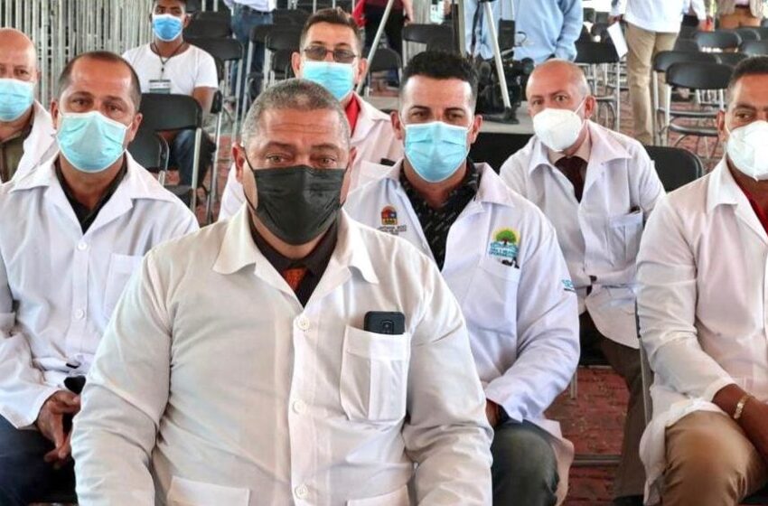  Gobierno de México ampliará convenio para recibir médicos de Cuba