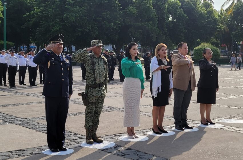  Rinden homenaje a José María Morelos y Pavón en un aniversario más de su natalicio, en Culiacán