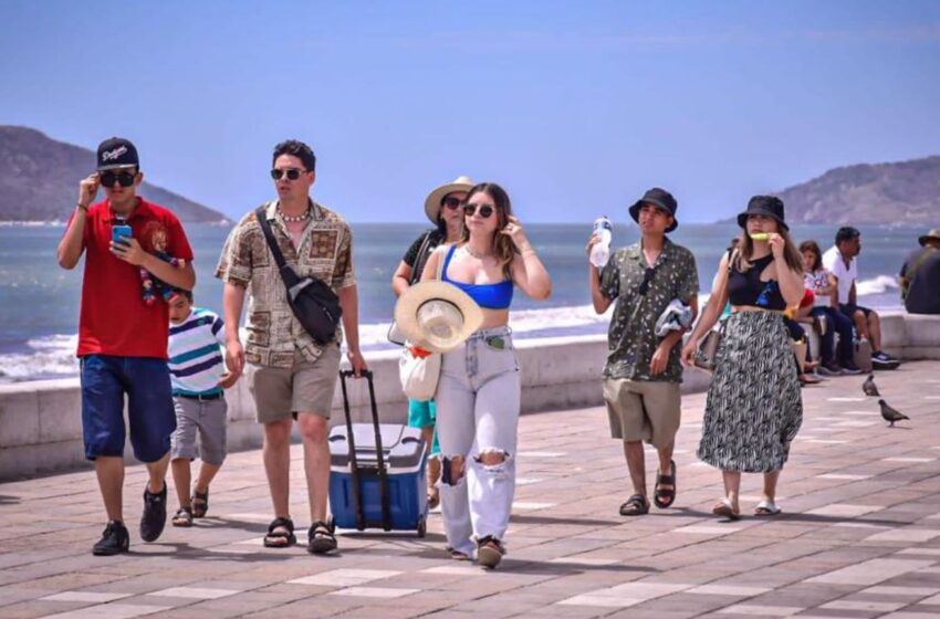  Así despiden el año los turistas en Mazatlán