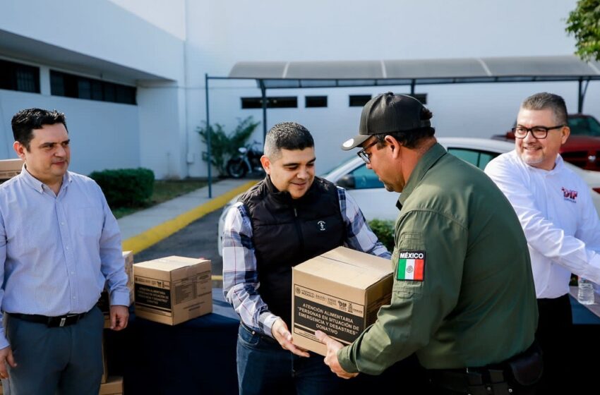  DIF Sinaloa entrega apoyo alimenticio a policías estatales