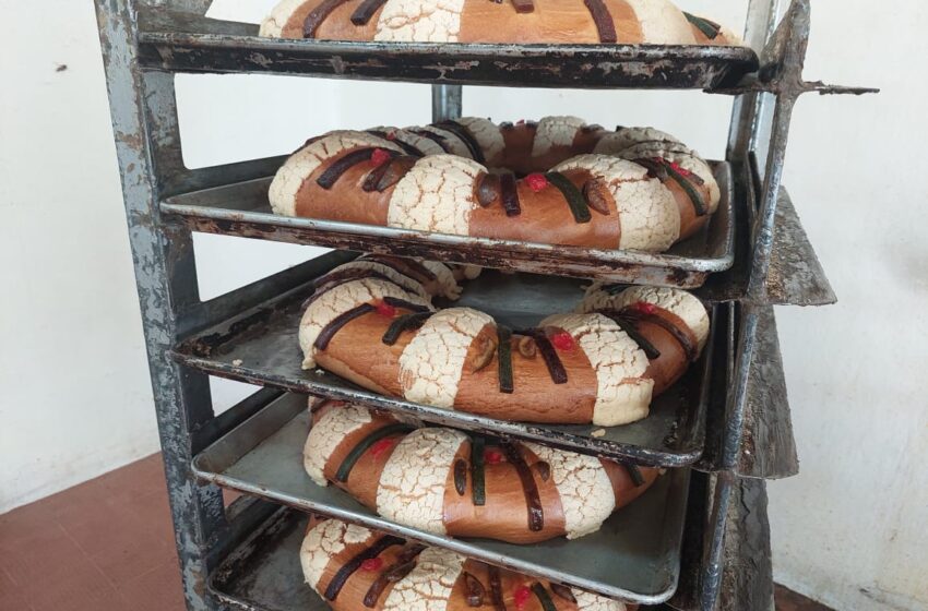  Listas las roscas del Día de Reyes en Mazatlán; así las ha preparado el Grupo Amistad por más de 25 años