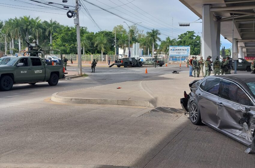  Choca patrulla del Ejército contra auto en Culiacán; hay seis lesionados