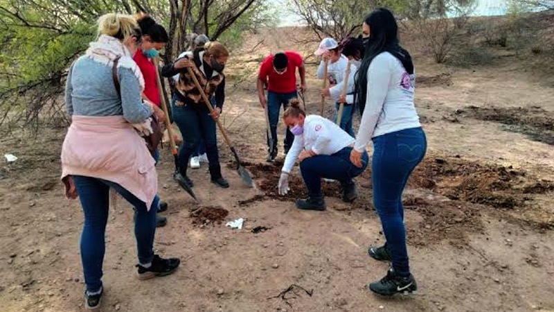  Madres localizan 30 fosas clandestinas en Sonora