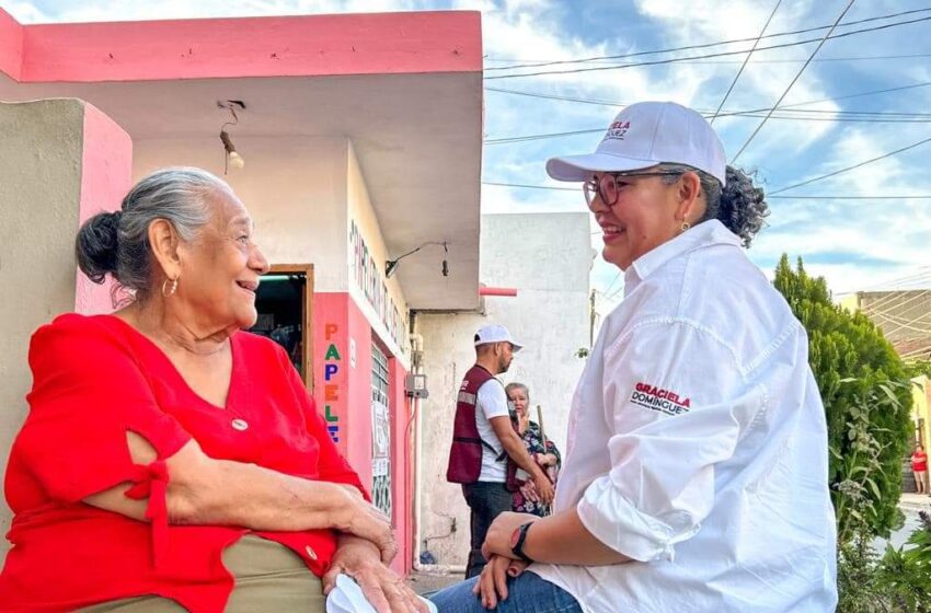  Con drenajes colapsados se topa Graciela Domínguez en recorrido por Mazatlán