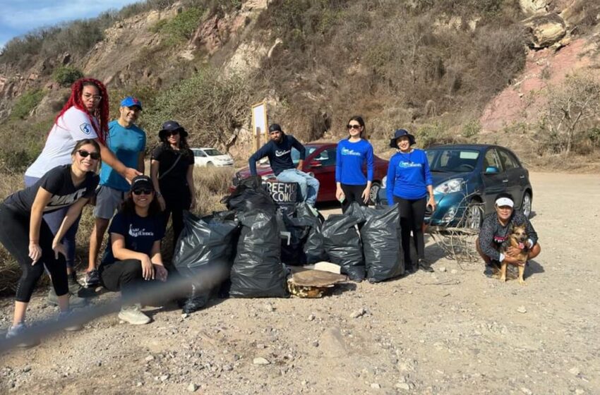  Recoge MazConCiencia más de 110 kilogramos de basura de La Escollera del Faro de Mazatlán