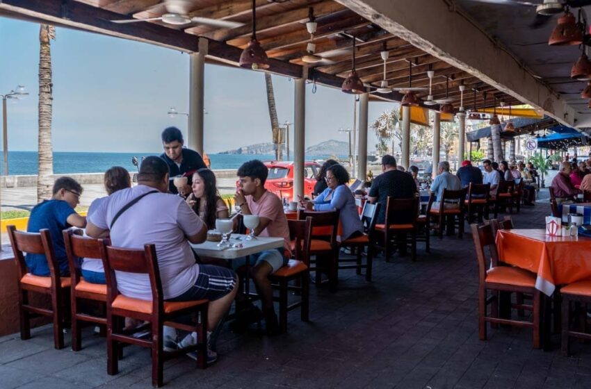  Restaurantes de Mazatlán se reinventan para sobrevivir. ¿Qué hacen? 