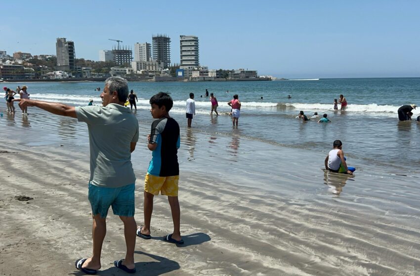  Poco Turismo este Jueves de Semana Santa en Playa Norte; Mucha Seguridad y Alegres Familias en el Disfrute Vacacional
