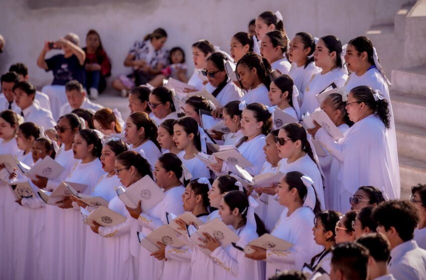 Cerca de 100 voces llenaron de música y emoción la Casa del Marino en concierto del Coro Monumental de Sinaloa